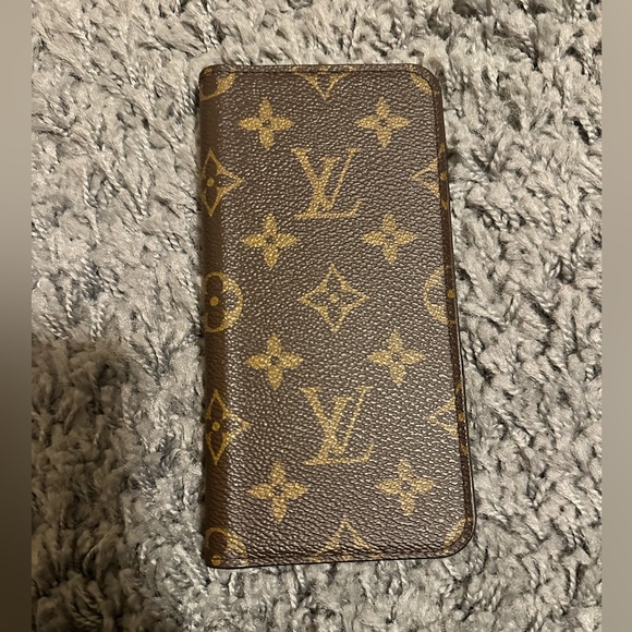 Louis Vuitton iPhone XS Max folio - Picture 2 of 4